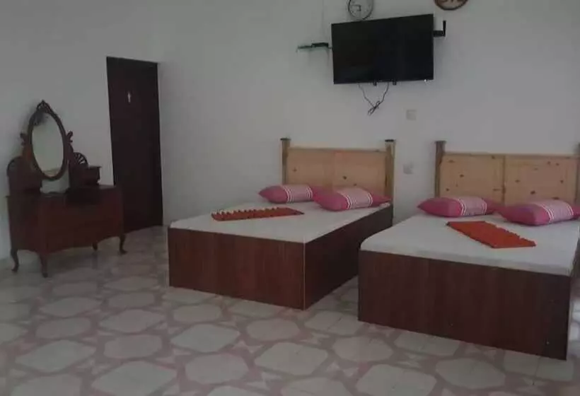 Majatalo Palm Hill Guest House