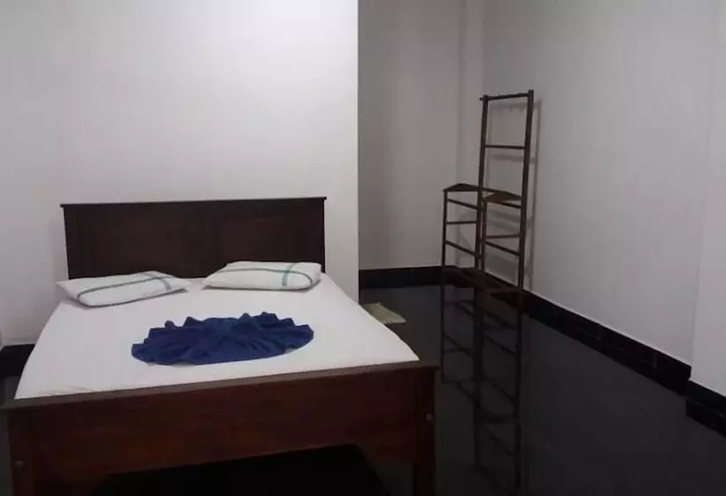 Majatalo Palm Hill Guest House