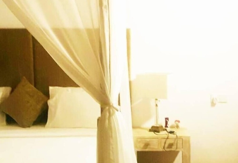 Пансион Palm Hill Guest House