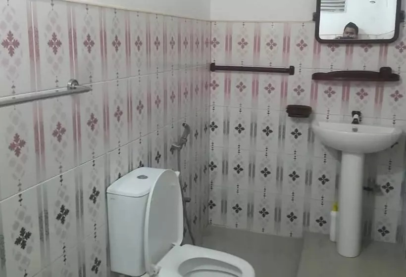 Majatalo Palm Hill Guest House