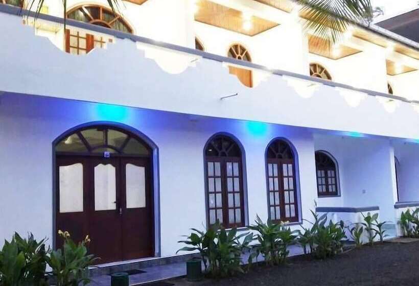 Пансион Palm Hill Guest House