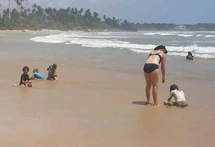 Majatalo Palm Hill Guest House