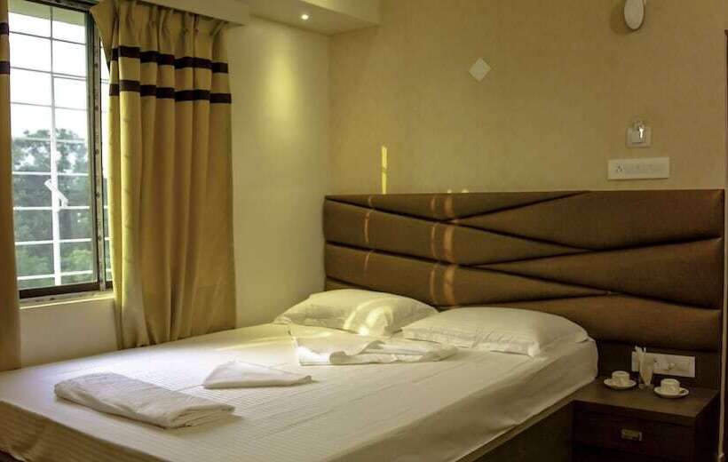 Rajnandini Hotel And Banquet