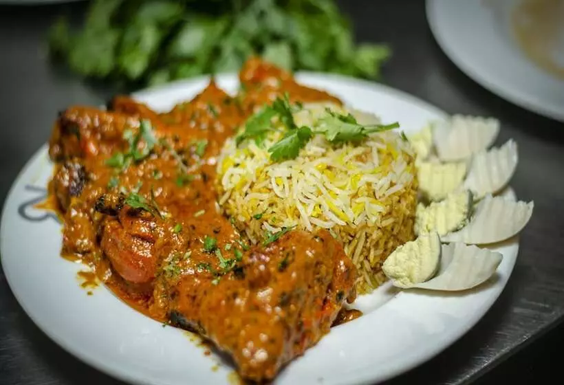 Rajnandini Hotel And Banquet