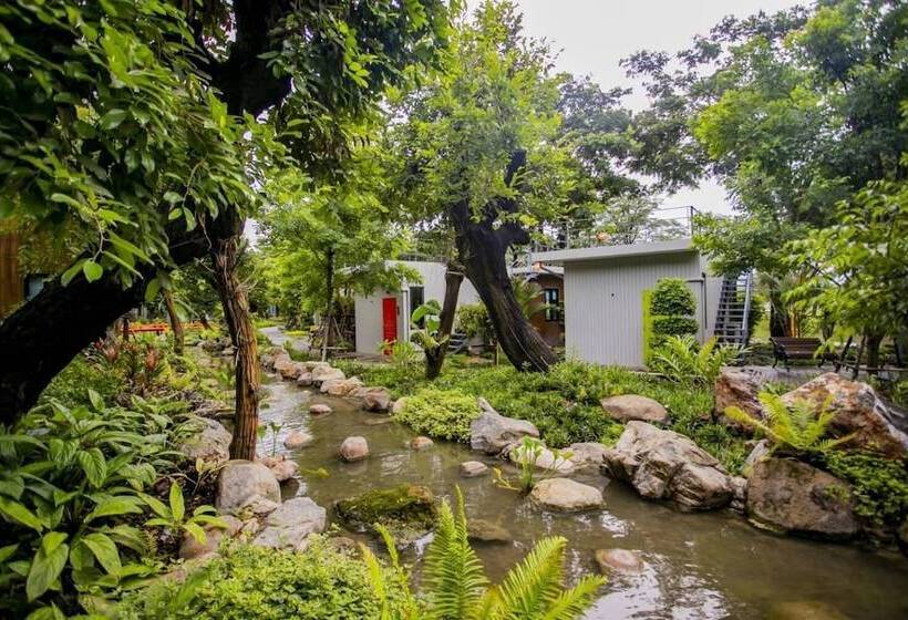 Tolopoti Hotel & Resort