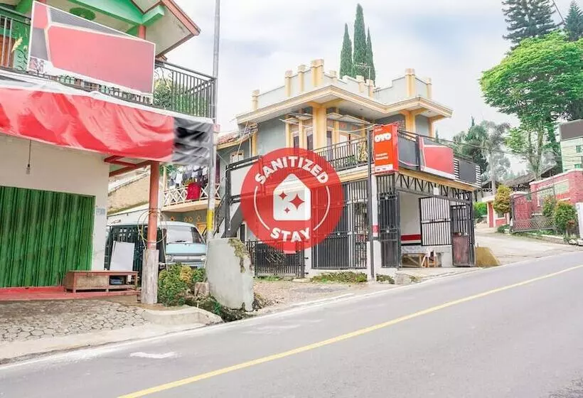 ユースホステル Cempaka Homestay By Oyo Rooms