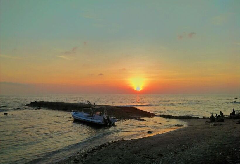 Albergue Coastal Inn