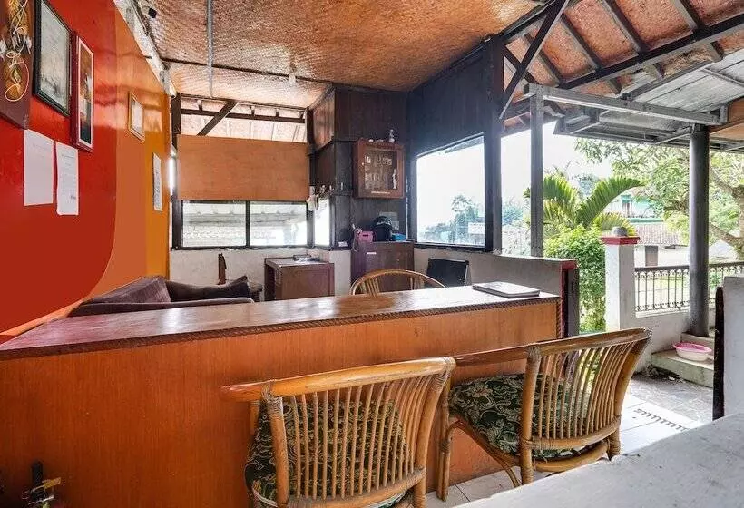 Retkeilymaja Pondok Gembyang Ciwidey By Oyo Rooms