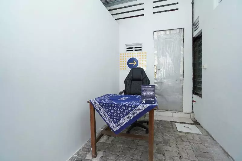 Alberg Spot On 2479 Berkah Residence Syariah