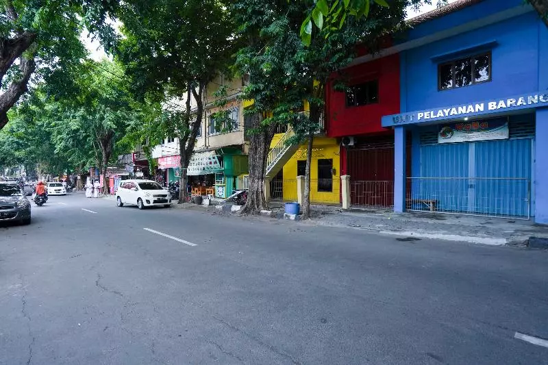 Alberg Spot On 2479 Berkah Residence Syariah