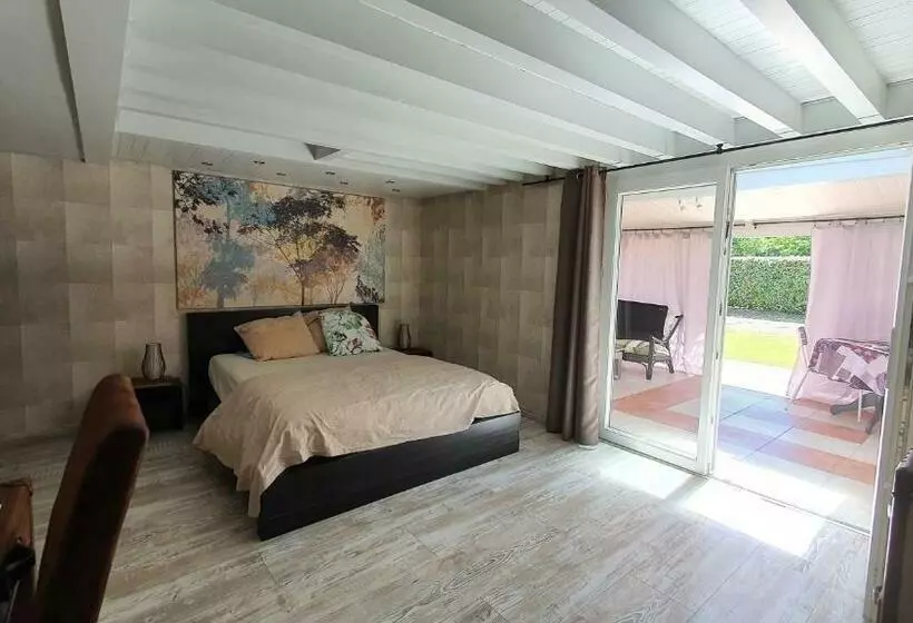 تختخواب و صبحانه Le Clos De La Presqu île