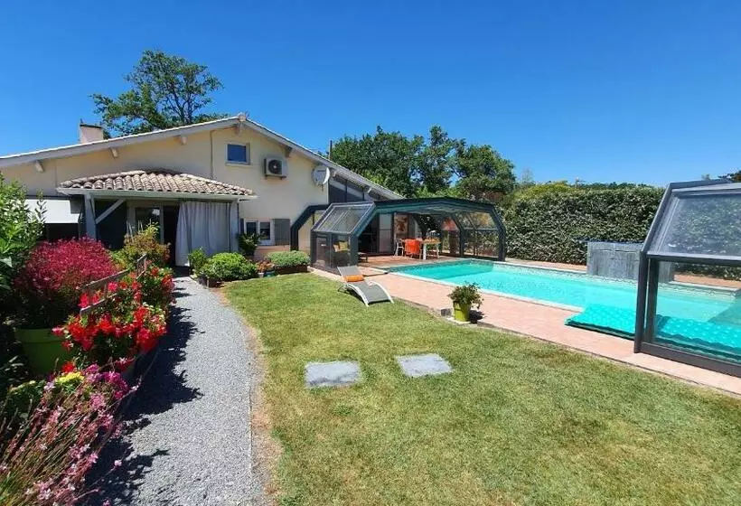 تختخواب و صبحانه Le Clos De La Presqu île