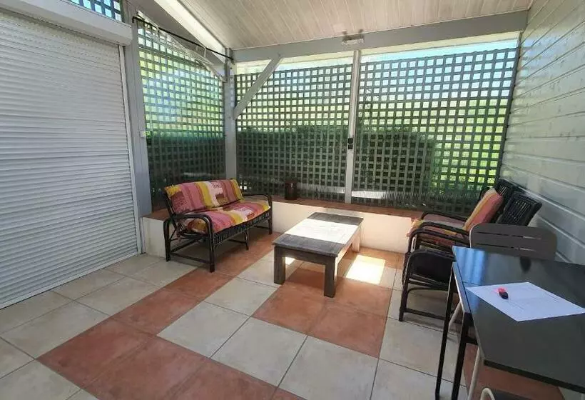 تختخواب و صبحانه Le Clos De La Presqu île