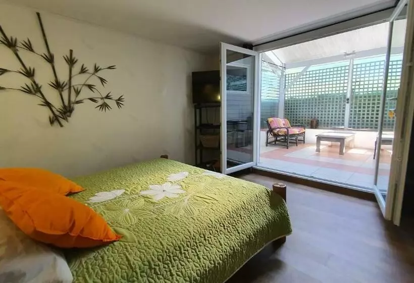 تختخواب و صبحانه Le Clos De La Presqu île