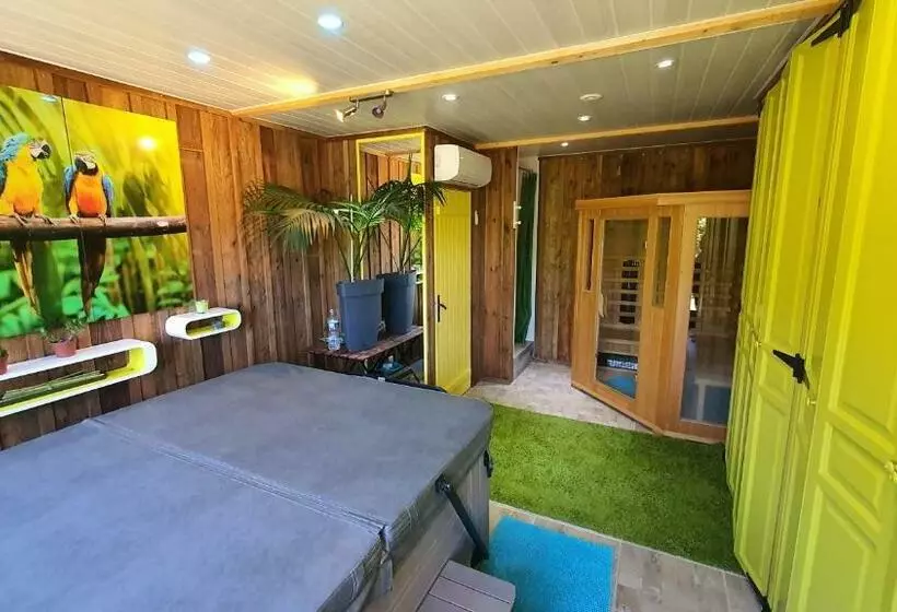 تختخواب و صبحانه Le Clos De La Presqu île