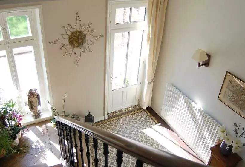 Aamiaismajoitus (B&B) Le Manoir Du Ménillet