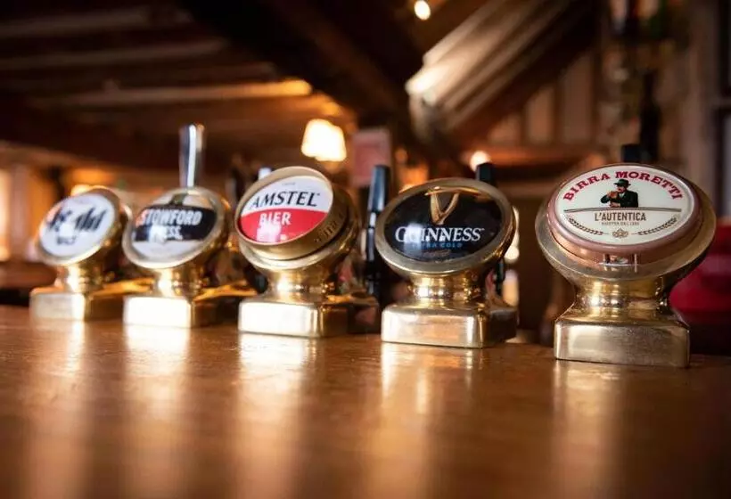 Aamiaismajoitus (B&B) The Talkhouse