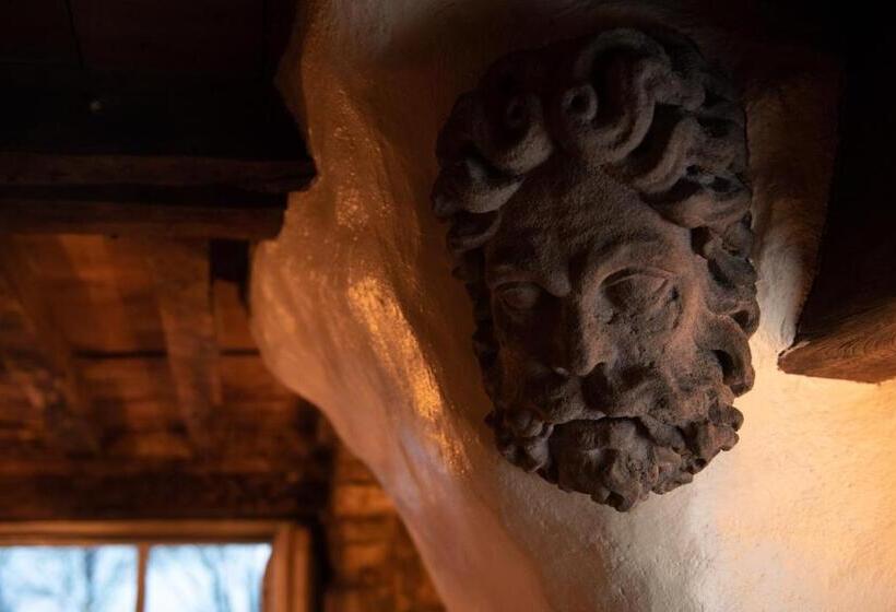 مبيت وإفطار The Talkhouse