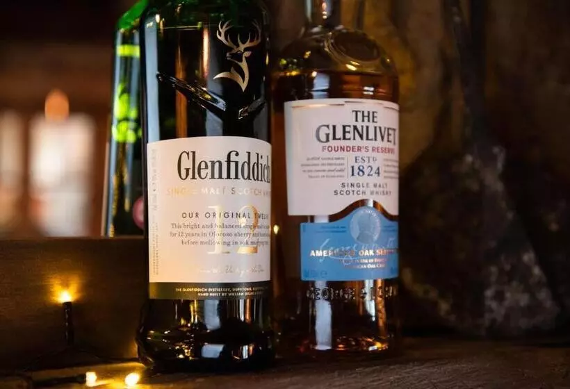 Aamiaismajoitus (B&B) The Talkhouse