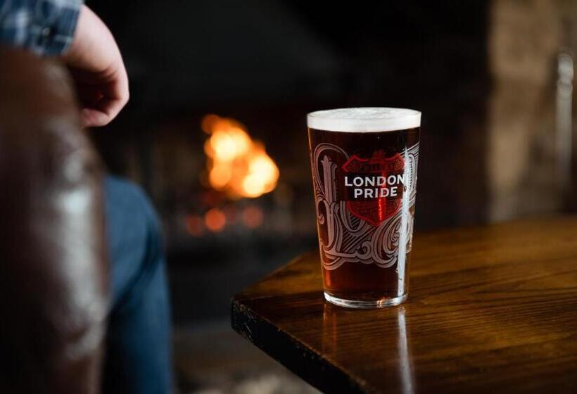 مبيت وإفطار The Talkhouse