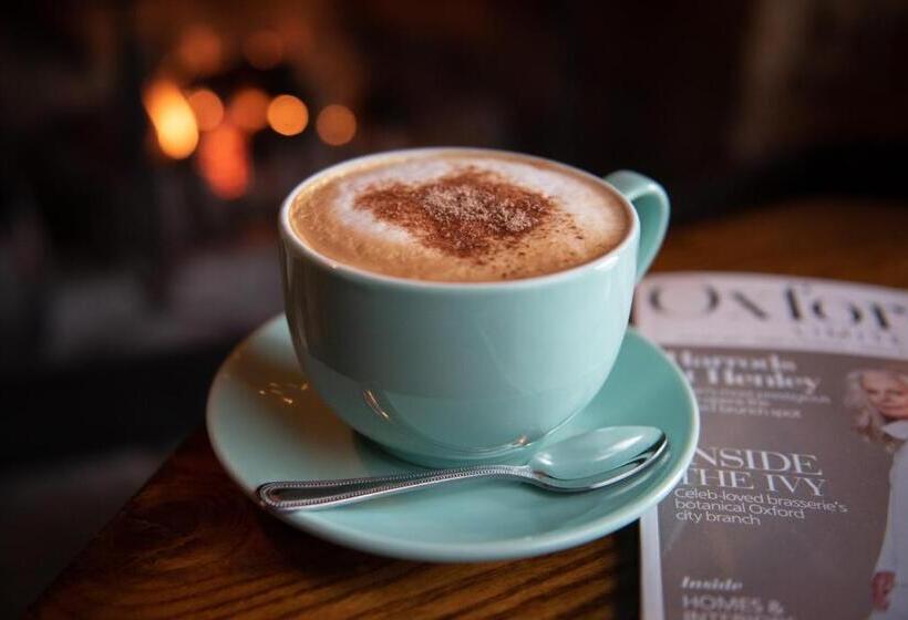 مبيت وإفطار The Talkhouse