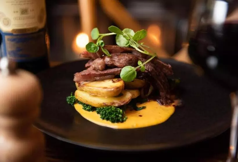 Aamiaismajoitus (B&B) The Talkhouse