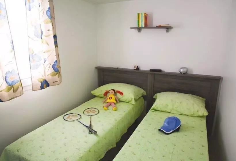 ホテル Camping Village Zrmanja