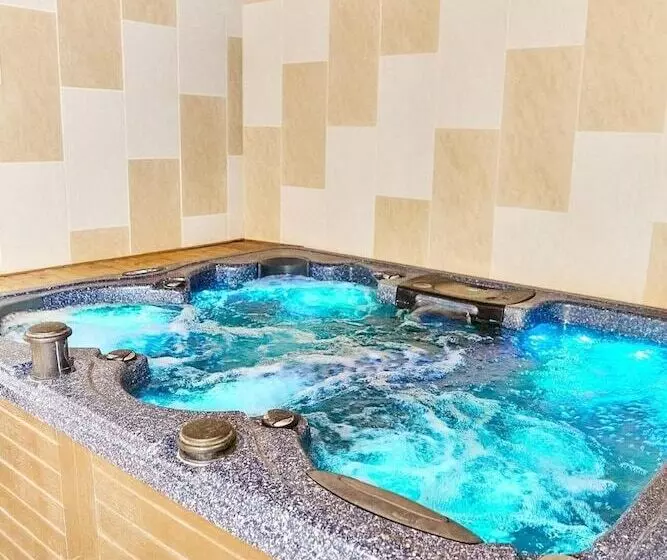 ホテル Heuriger Spa