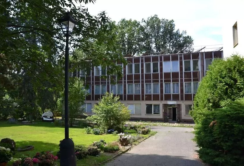 هتل Hláska