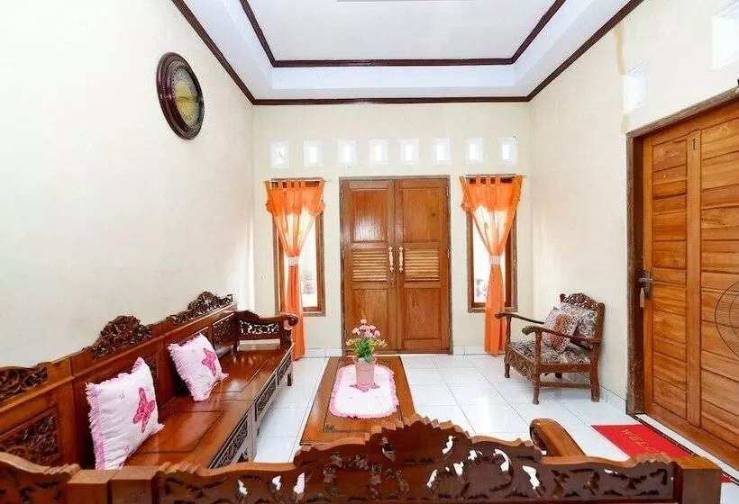 Hotelli Lisshaffa Homestay By Oyo Rooms