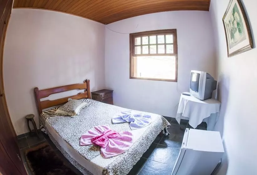 Hotelli Pousada Cantinho Das Araucárias