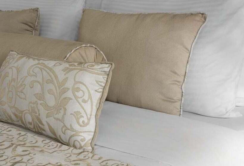 Отель Taylors Hill Boutique