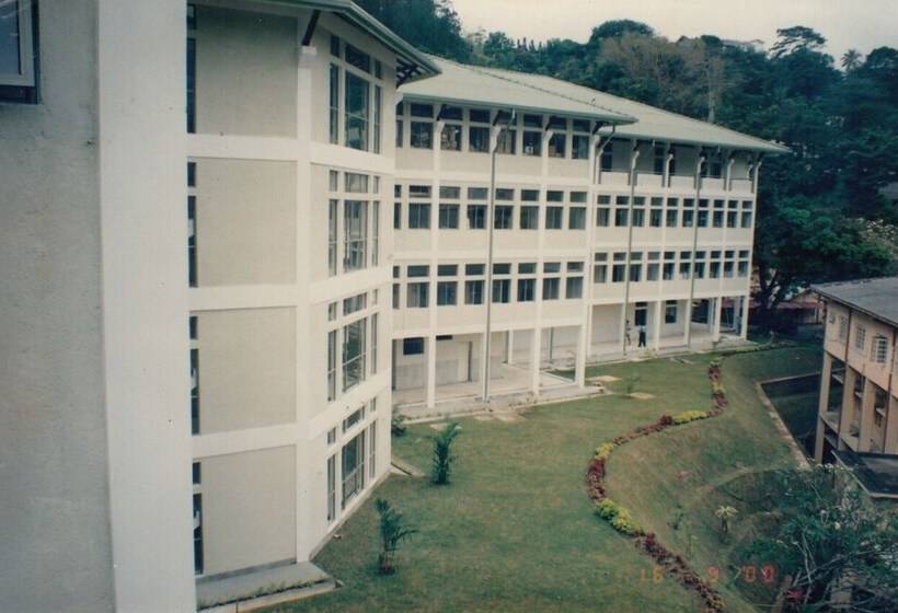 Отель Taylors Hill Boutique