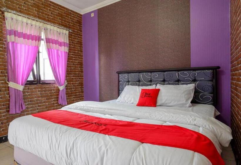 Pensiune Reddoorz Near Rsud Kebumen