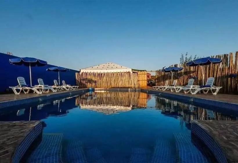 Majatalo Titrite De L'atlas