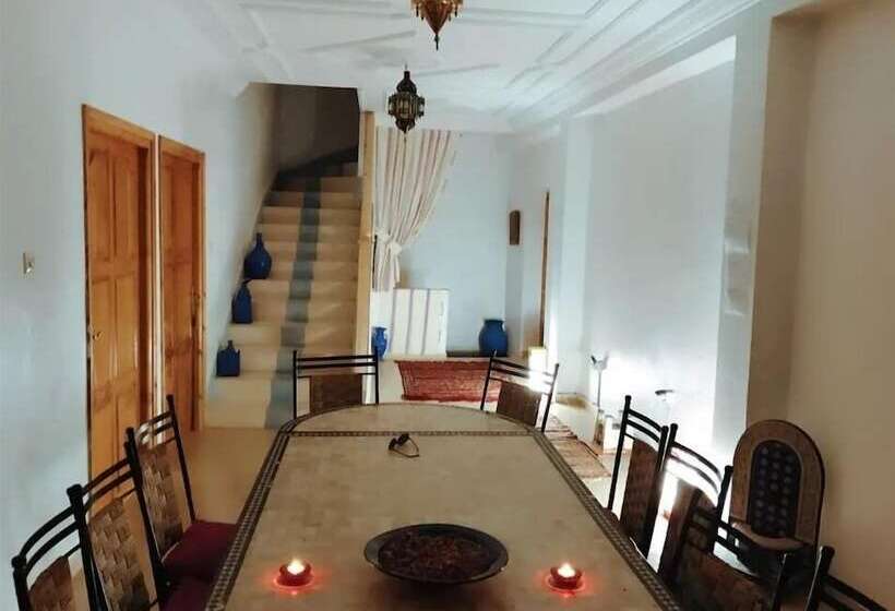 Pensión Titrite De L'atlas