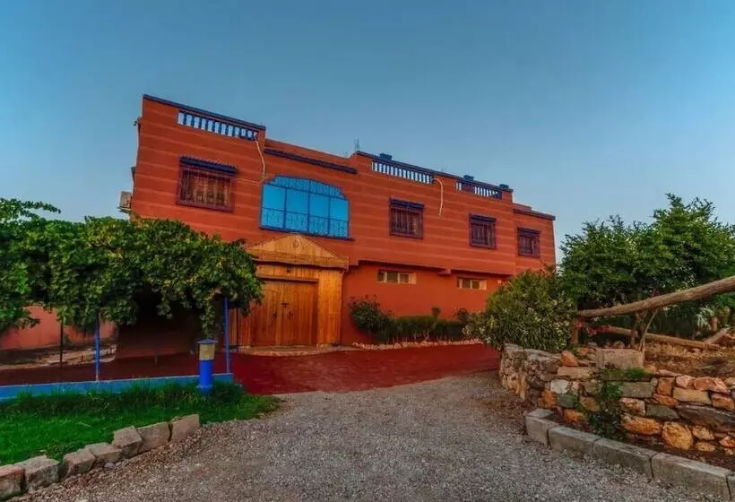 Majatalo Titrite De L'atlas