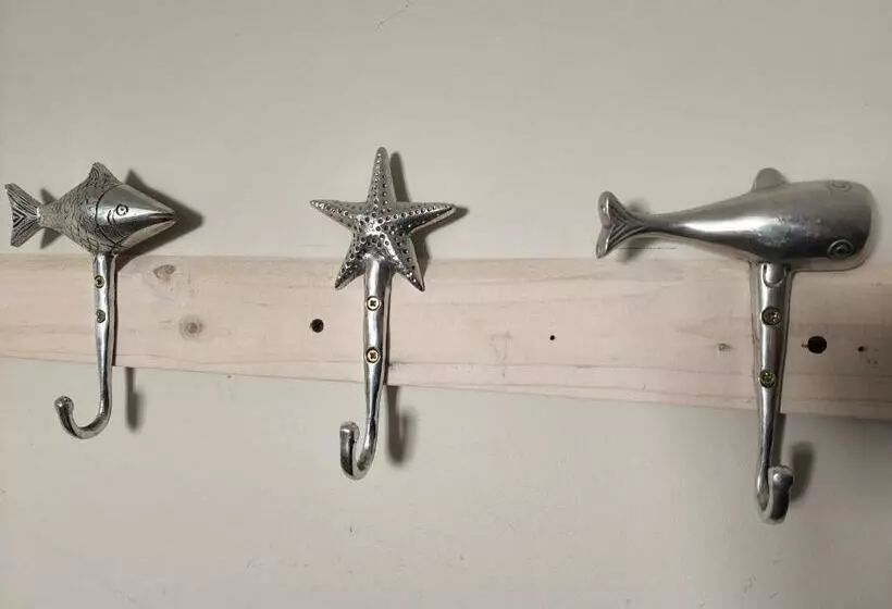 Majatalo West Coast Seaside Getaway