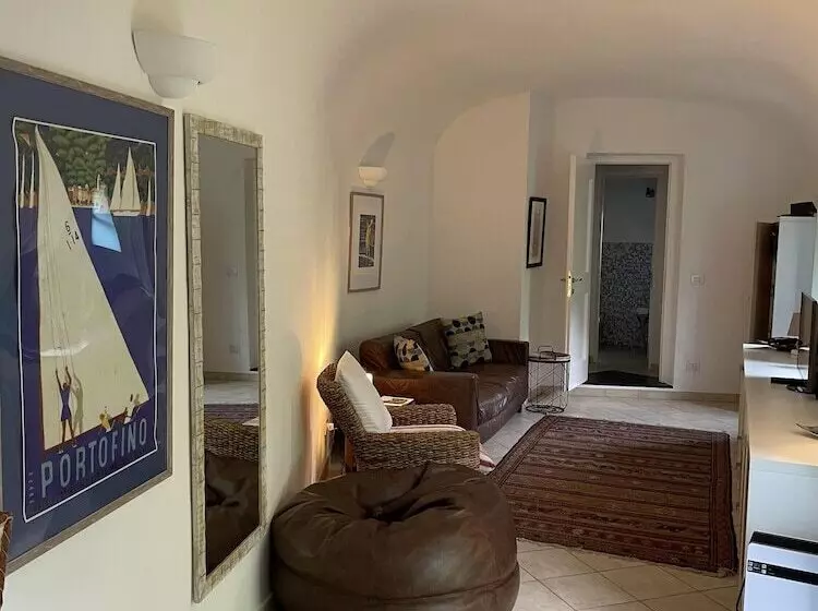 Residenssi Stunning Medieval Mountain Retreat With Pool