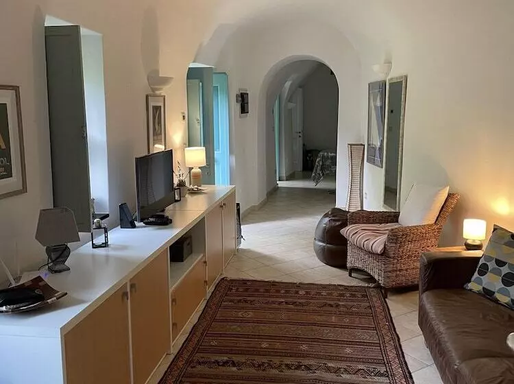 Residenssi Stunning Medieval Mountain Retreat With Pool