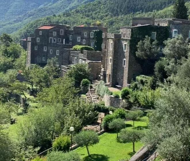 Residenssi Stunning Medieval Mountain Retreat With Pool