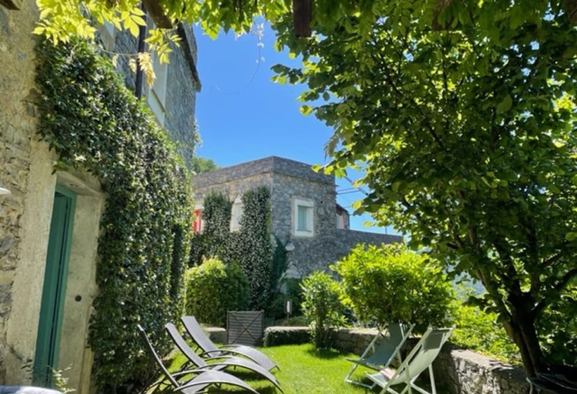 レジデンス Stunning Medieval Mountain Retreat With Pool