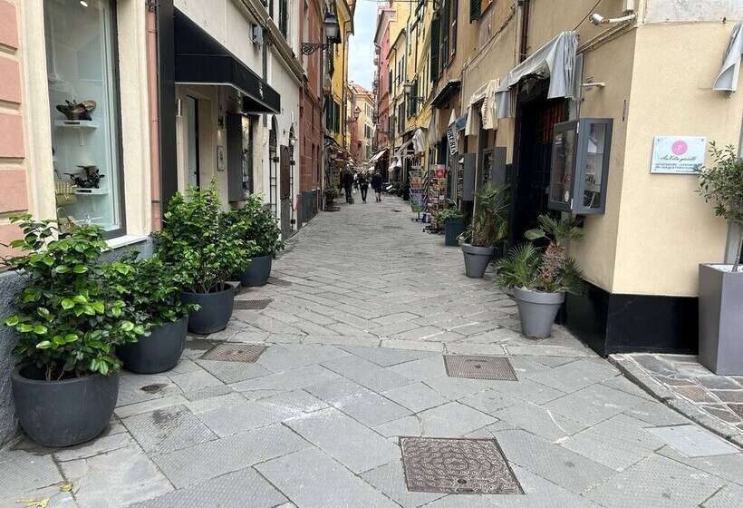 レジデンス Stunning Medieval Mountain Retreat With Pool