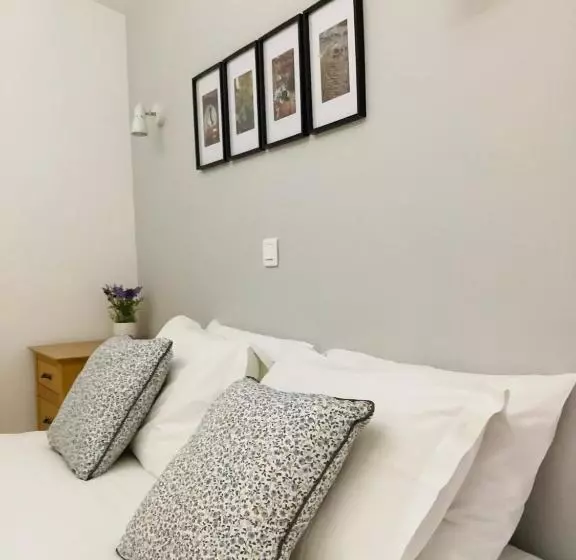 ベッドアンドブレックファースト Aude Escape