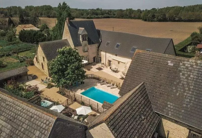 Aamiaismajoitus (B&B) Le Petit Nançay