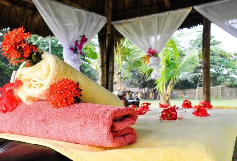 ホテル Ankobra Beach Resort