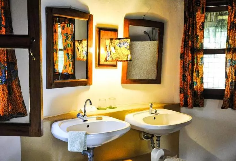 ホテル Ankobra Beach Resort