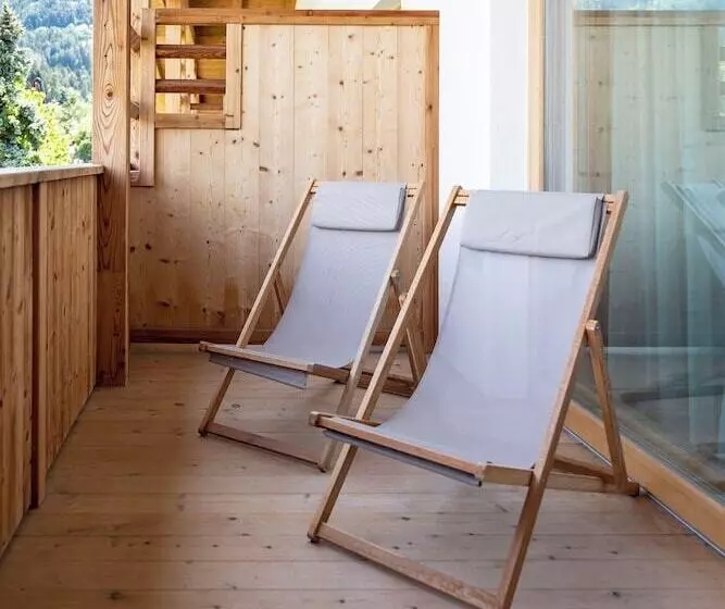 Hotelli Artnatur Dolomites