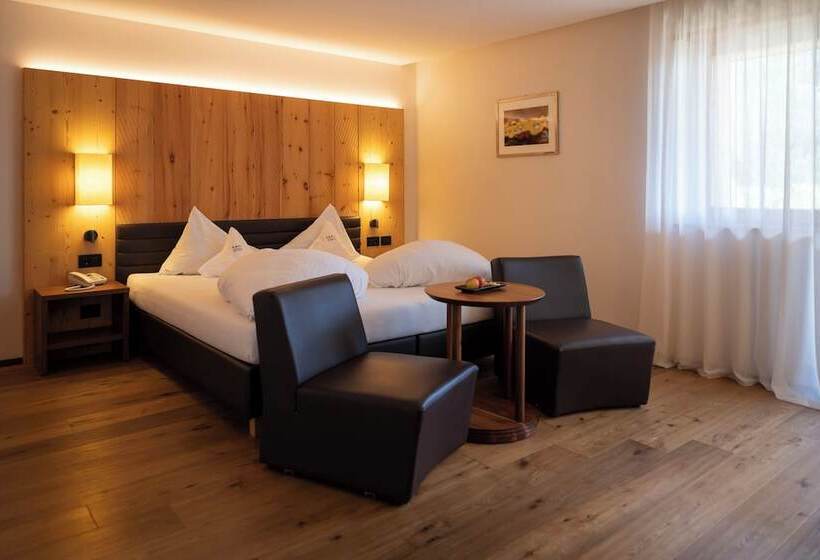 Отель Artnatur Dolomites