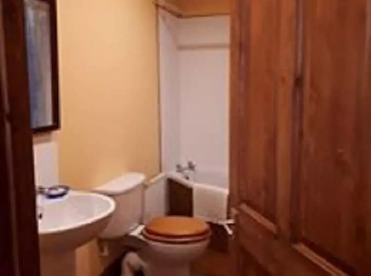 Hotelli Hallgreen Castle